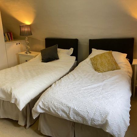 2 Beds & Living In Our Idyllic Country Cottage Bedford Extérieur photo