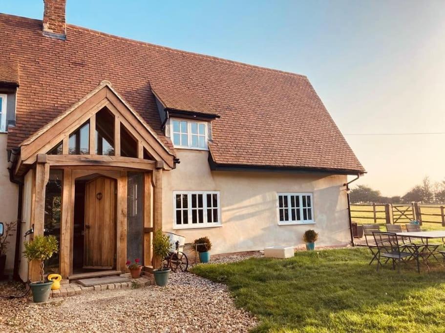 2 Beds & Living In Our Idyllic Country Cottage Bedford Extérieur photo