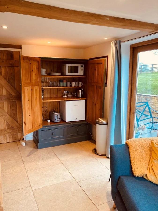 2 Beds & Living In Our Idyllic Country Cottage Bedford Extérieur photo